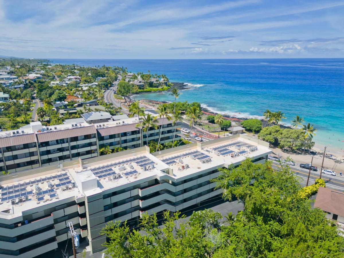 Family Getaway - Lava Room At Magic Sands Beach Kailua-Kona Exterior photo